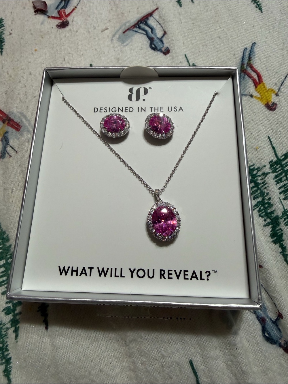 bp Pink Crystal Pendant Necklace and Stud Earrings